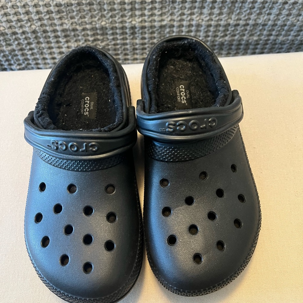 Crocs Unisex Lined Black Clogs
